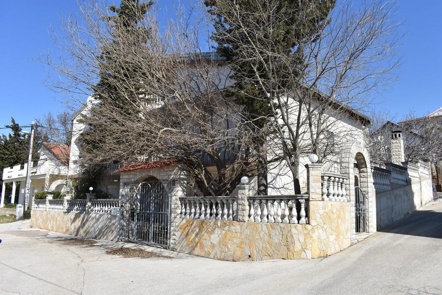 Köp ett hus nära Zadar i Kroatien.