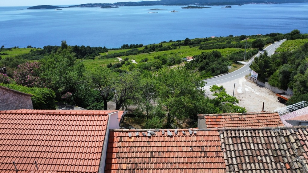 Havsutsikt över fastighet H3599 i Kroatien.