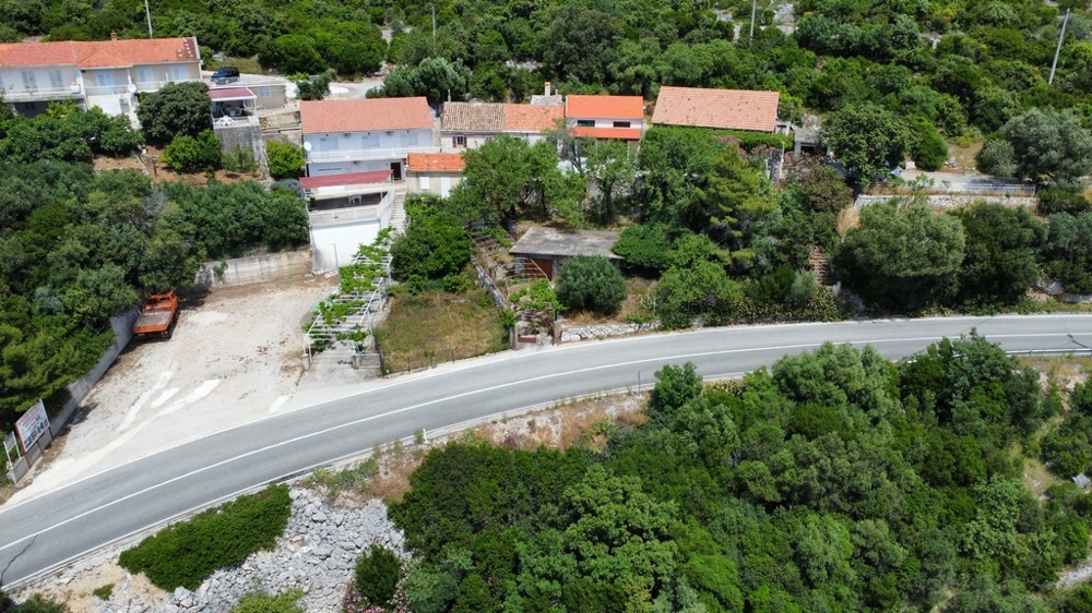 Utsikt över radhus i medelhavsstil.