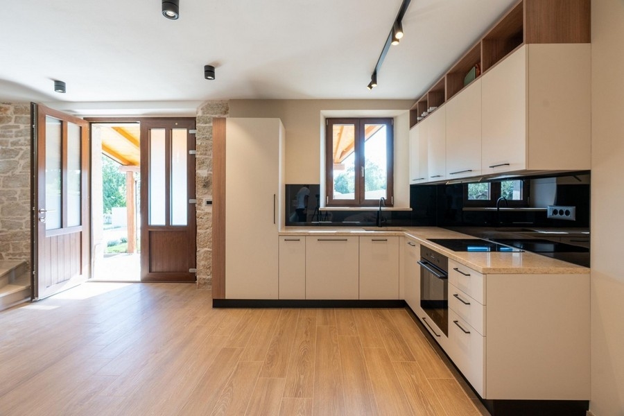 Modernt L-format kök