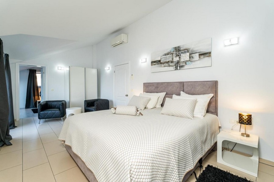 Hälsoavdelning med bastu av fastigheten på Peljesac halvön