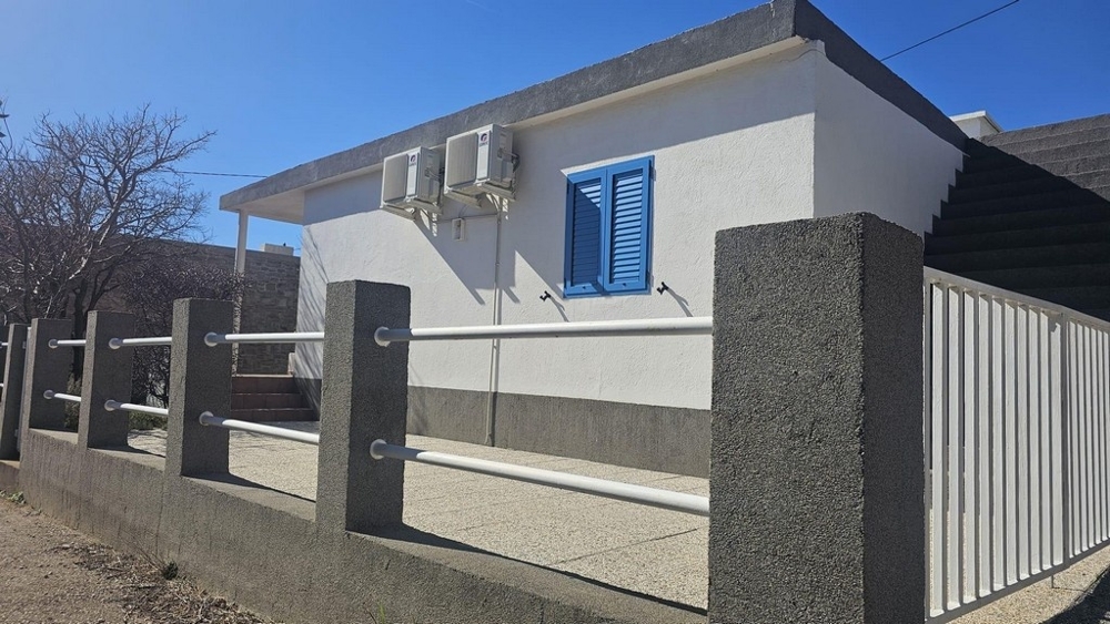 Köp ett hus i Karlobag-regionen, Kroatien.