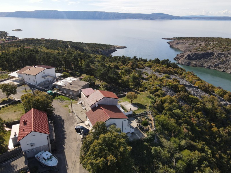 Havsutsikt och omgivningar Klenovica nära Novi Vinodolski