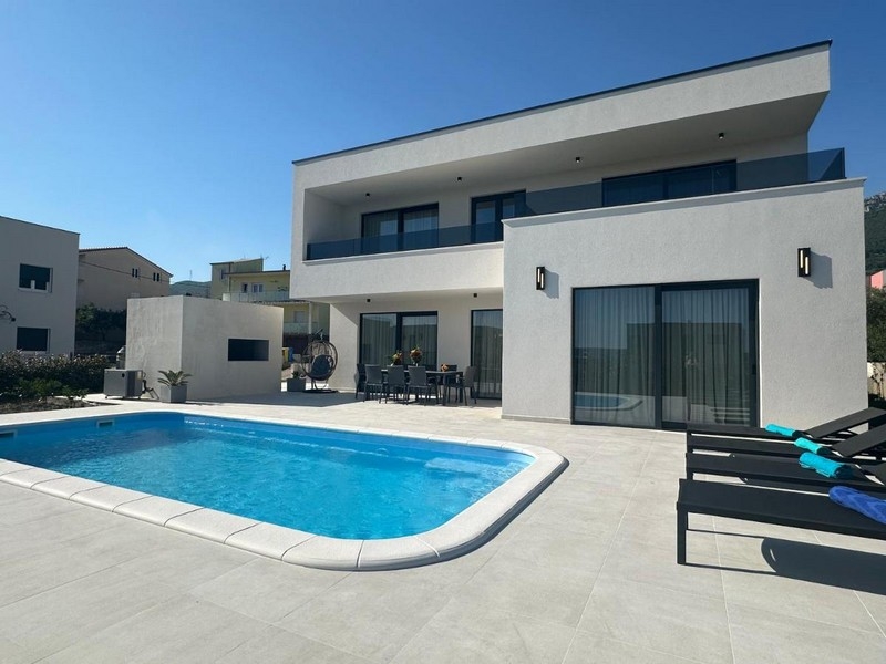 Modern villa till salu i Kastela nära Split.