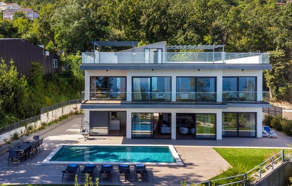 Köp en villa i Kroatien - H3753 nära Opatija, Lovran-regionen.