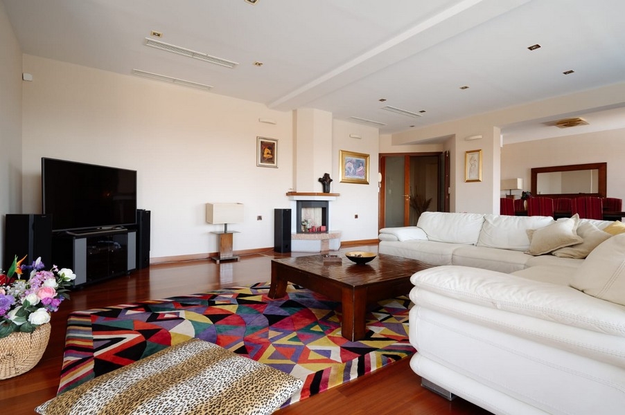 Vardagsrum med sittgrupp