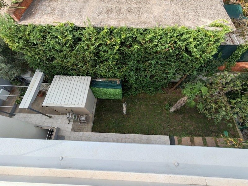 Trädgårdsområde bakom huset