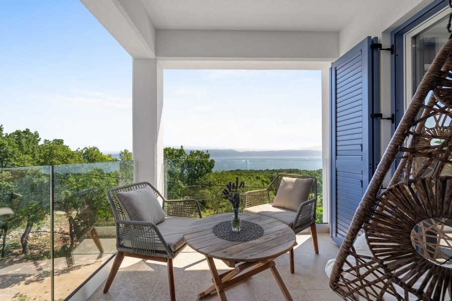 Terrass med havsutsikt