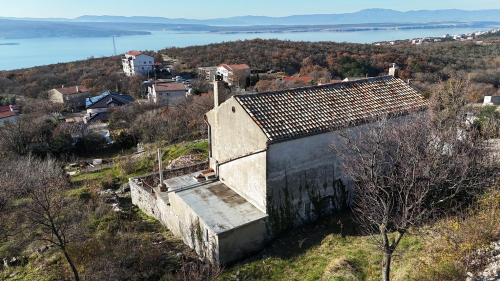 Hus i behov av renovering till salu i Crikvenica, Kroatien - Panorama Scouting H3782.
