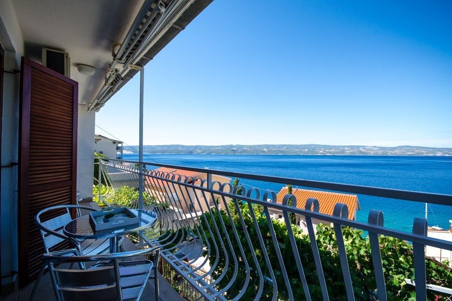 Terrass med havsutsikt - Hus H3872 nära Omis.