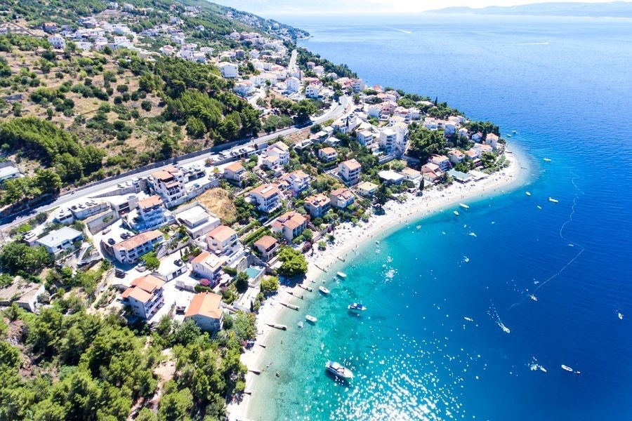 Hus med havsutsikt till salu i Kroatien.