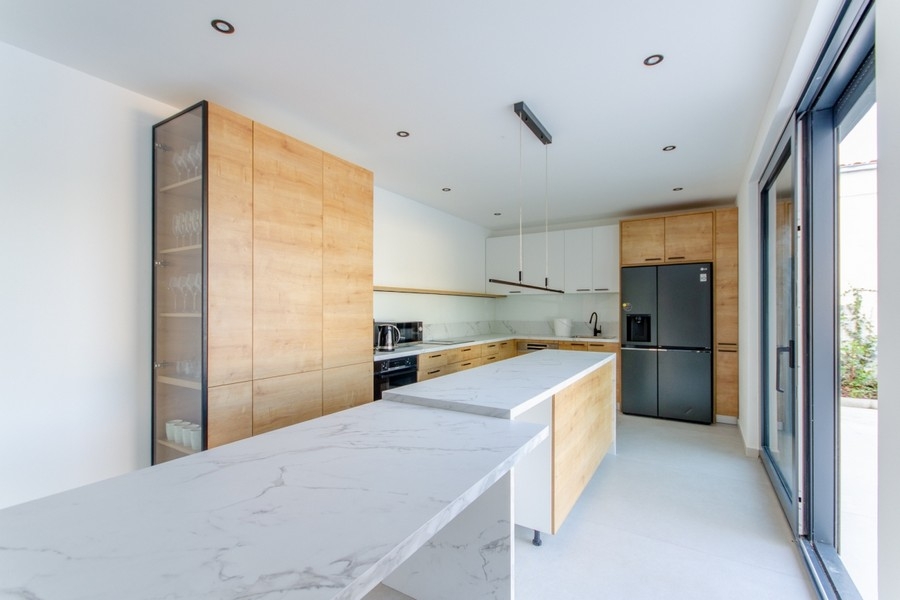 Kök av Villa H3903 på Solta i Kroatien.