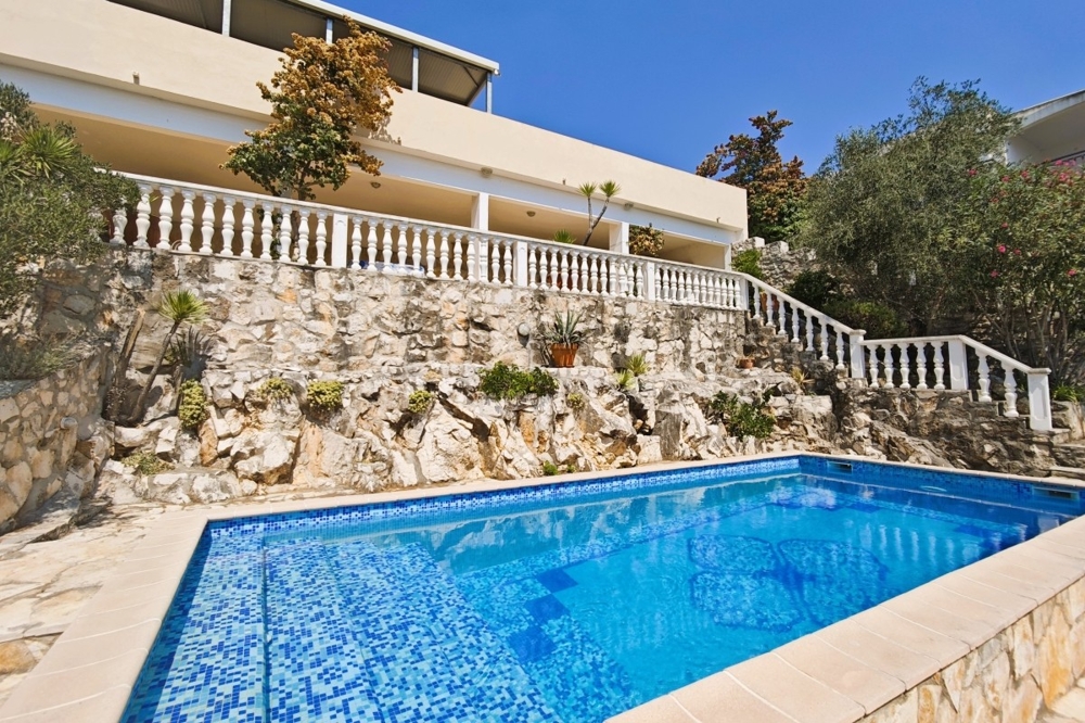 Erbjudande H3910 pool.