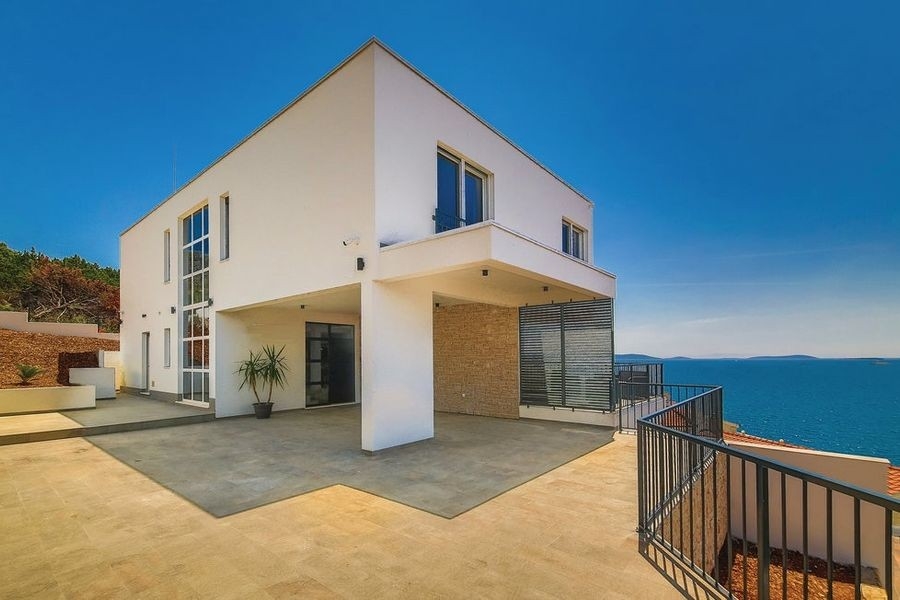 Exklusiv villa med panoramaläge på Ciovo