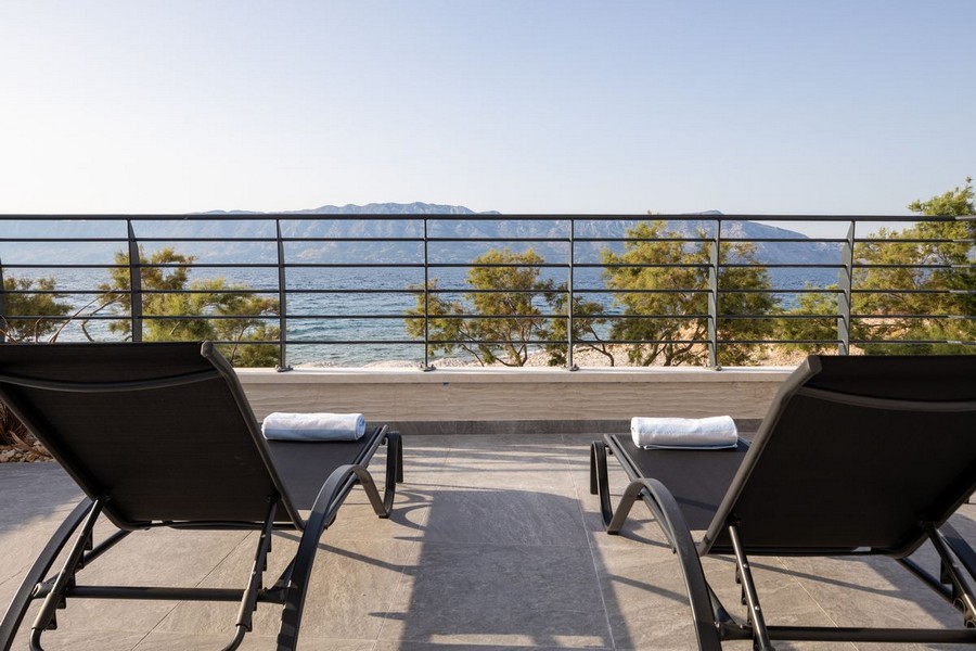Solterrass med panoramautsikt över havet i Kroatien