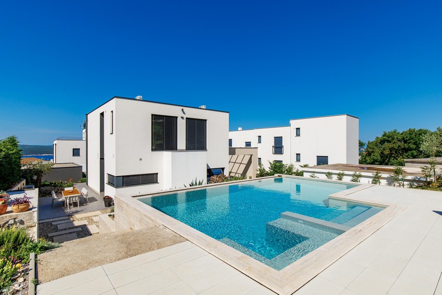 Villa med pool och havsutsikt i Crikvenica