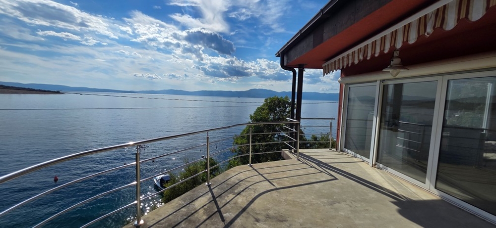 Terrass med panoramautsikt över Kvarnerbukten