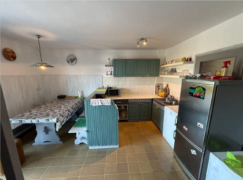 Kök med matplats, köp hus i Klenovica H4091