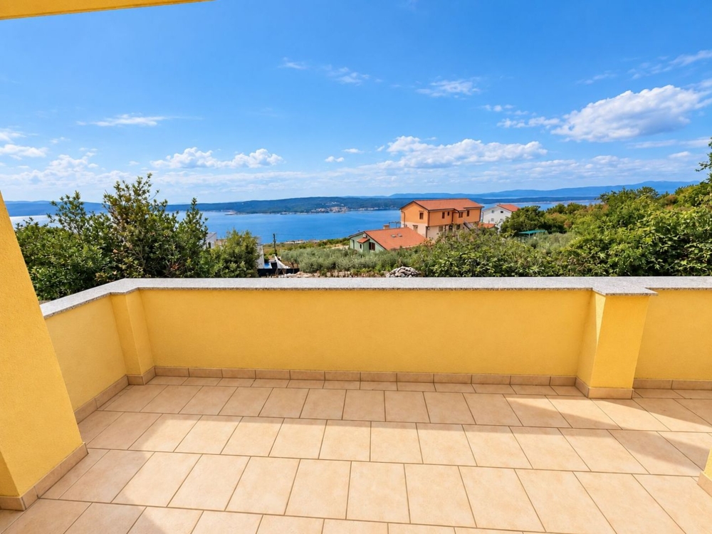Terrass med panoramautsikt över Kvarnerbukten