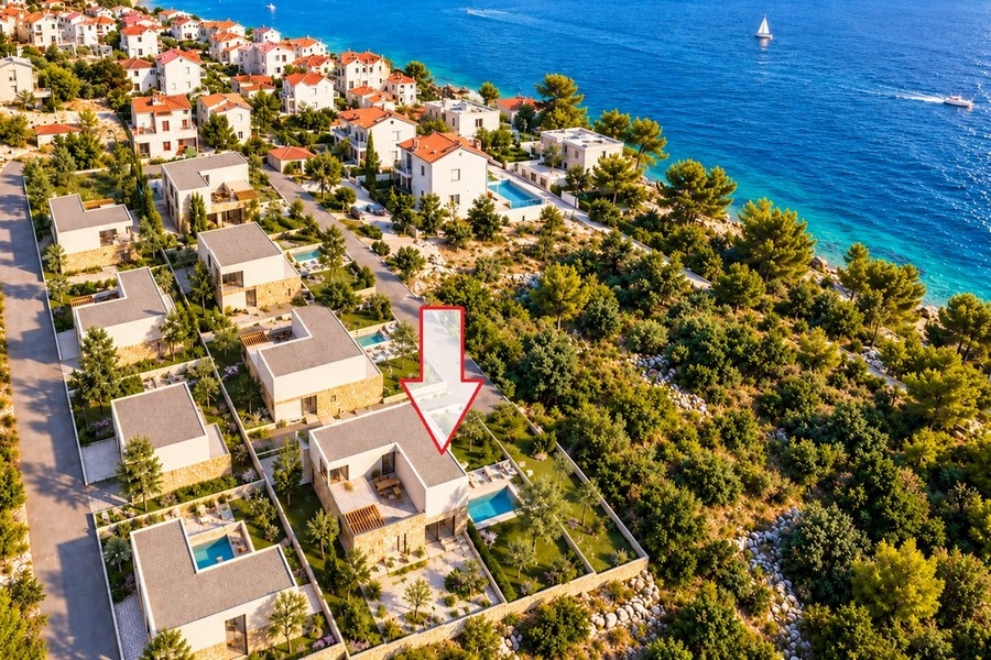 Placering av villan i Rogoznica nära havet