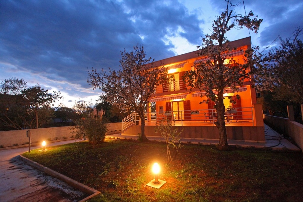 Utsikt från en av de sju lägenheterna.