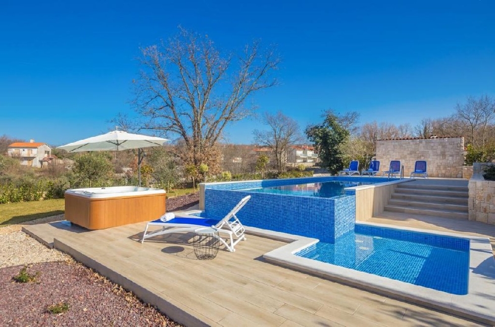 Köp ett nytt stenhus i Kroatien - Panorama Scouting.