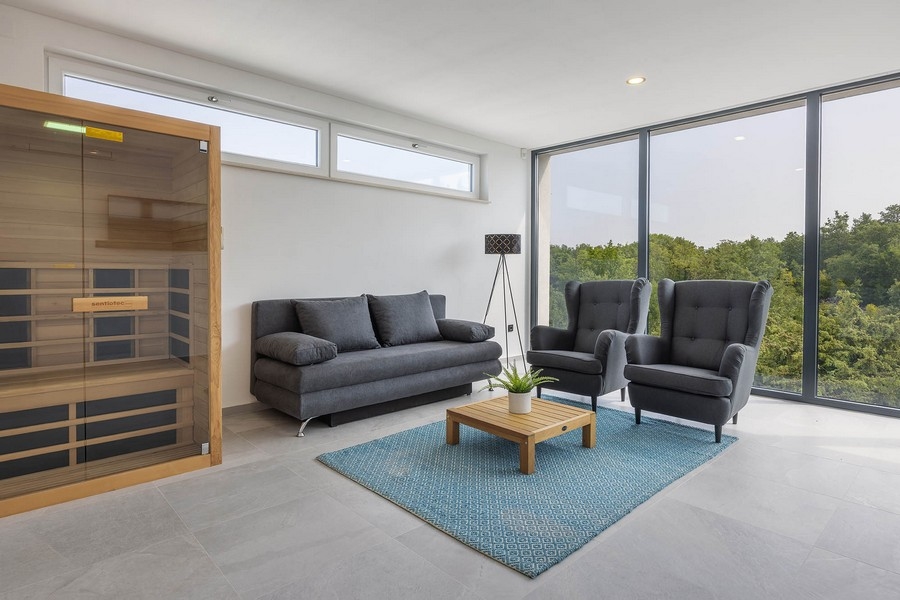 Modern villa med havsutsikt på Krk till salu.