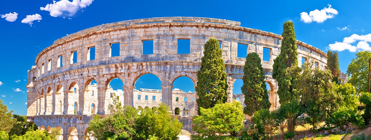 Fastigheter Pula