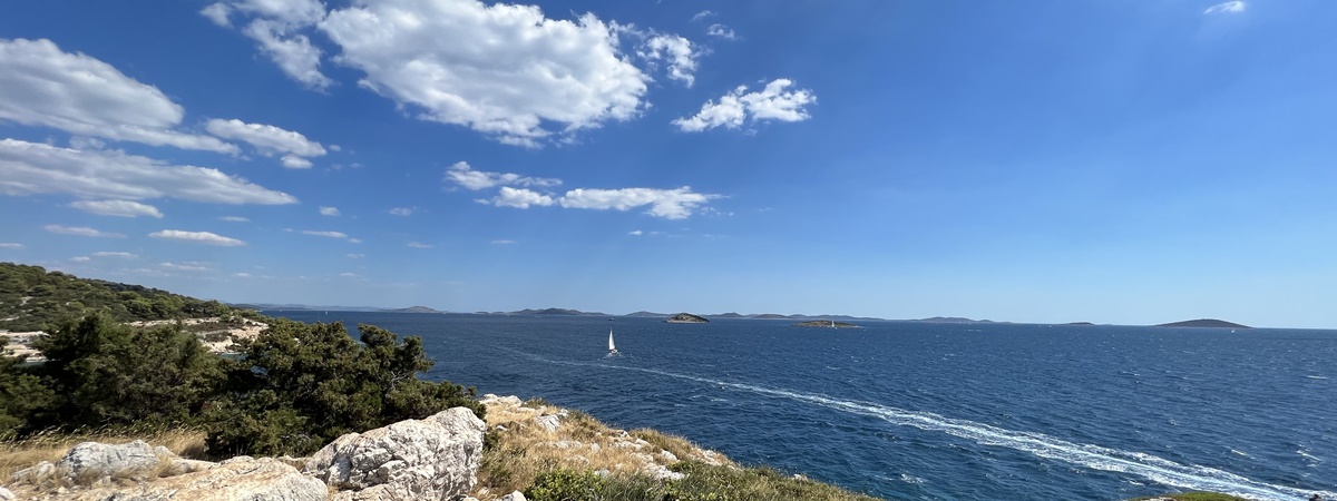 Köpa hus och lägenheter nära havet på Murter och i Tisno