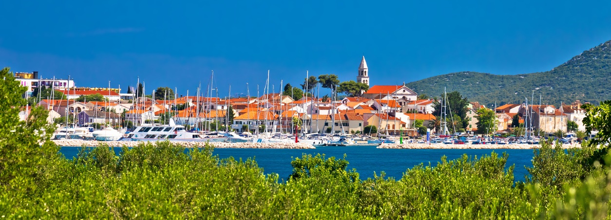 Hus och lägenheter till salu nära Biograd na Moru - Panorama Scouting.